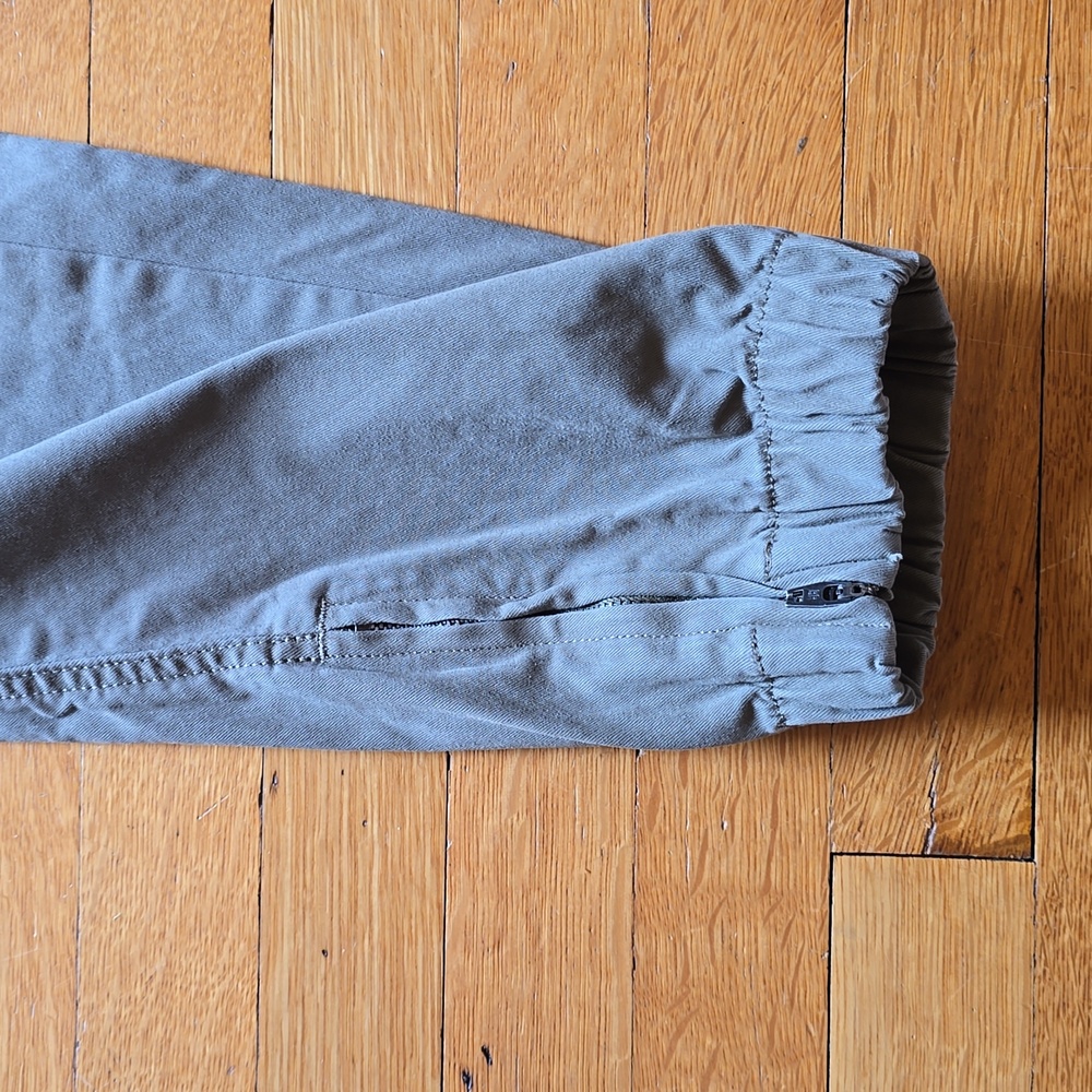 Banana Republic, Olive Green, Cargo Jogger Pants, EUC, Women's 2 - Picture 10 of 14